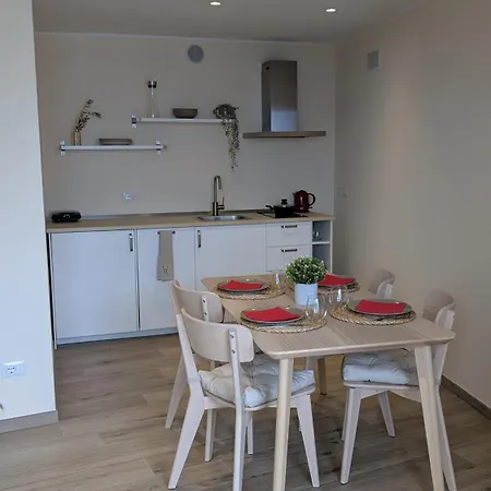 Viator Vale トレモージネ